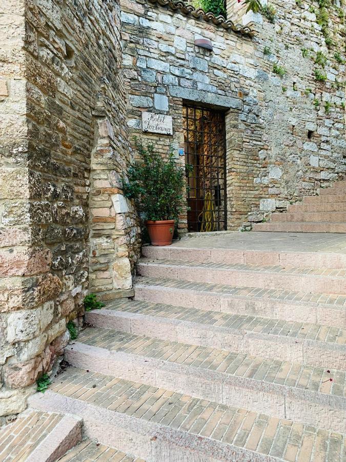 Hotel La Fortezza Assisi Exterior photo
